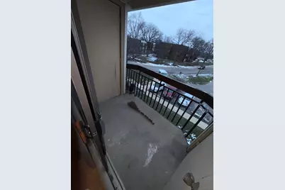 2216 Country Club Drive #25, Woodridge, IL 60517 - Photo 4