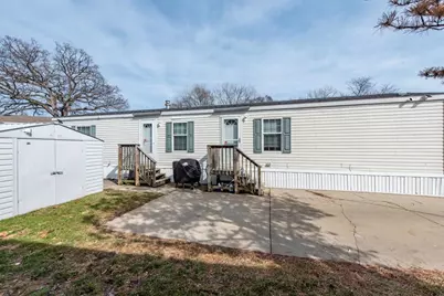 38569 N Sheridan Road #492, Beach Park, IL 60099 - Photo 2