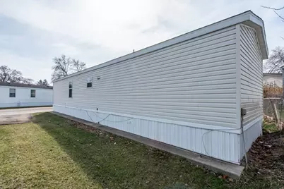 38569 N Sheridan Road #492, Beach Park, IL 60099 - Photo 18