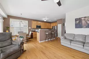 2189 Paddington Ct, Aurora, IL 60502 - Photo 6