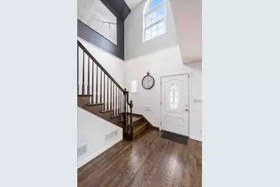 5877 N Central Avenue, Chicago, IL 60646 - Photo 2