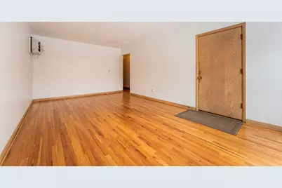 4936 N Marmora Avenue #1, Chicago, IL 60630 - Photo 4