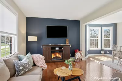 2275 Walnut Glen Boulevard, Island Lake, IL 60042 - Photo 6