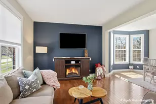 2275 Walnut Glen Blvd, Island Lake, IL 60042 - Photo 6