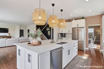 2275 Walnut Glen Boulevard, Island Lake, IL 60042 - Photo 18