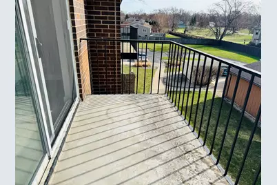 5S070 Pebblewood Lane #F11, Naperville, IL 60563 - Photo 8