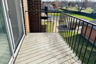 5S070 Pebblewood Ln, Naperville, IL 60563 - Photo 8