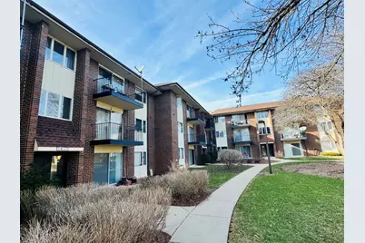 5S070 Pebblewood Lane #F11, Naperville, IL 60563 - Photo 2