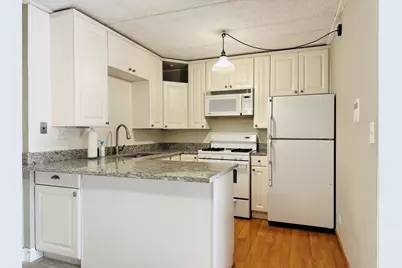 5S070 Pebblewood Lane #F11, Naperville, IL 60563 - Photo 4