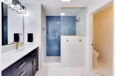 2775 Liberty Lakes Boulevard, Wauconda, IL 60084 - Photo 26