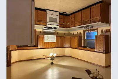 1613 W 1st Street, Dixon, IL 61021 - Photo 4