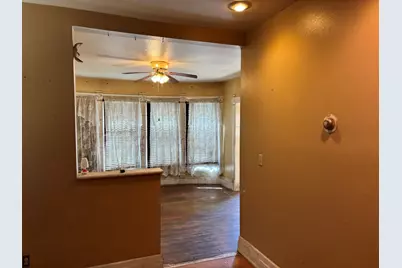 1613 W 1st Street, Dixon, IL 61021 - Photo 2