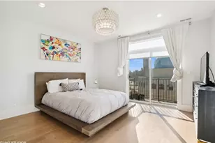 1209 E 46th St, Chicago, IL 60653 - Photo 8