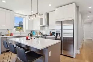 1209 E 46th St, Chicago, IL 60653 - Photo 6