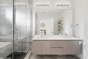 1209 E 46th St, Chicago, IL 60653 - Photo 10