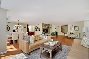 1010 S Summit St, Barrington, IL 60010 - Photo 4