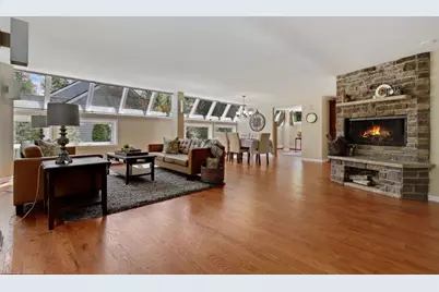 1010 S Summit Street, Barrington, IL 60010 - Photo 2