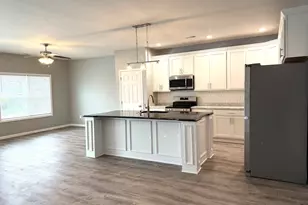 1104 N Midway Ct, Marion, IL 62959 - Photo 4