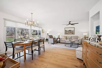 122 Williamsburg Drive, Bartlett, IL 60103 - Photo 4