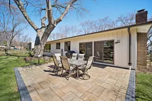 122 Williamsburg Dr, Bartlett, IL 60103 - Photo 24