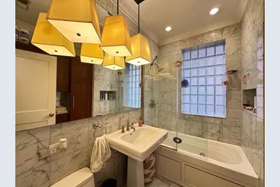 1406 W Cornelia Avenue #2, Chicago, IL 60657 - Photo 20