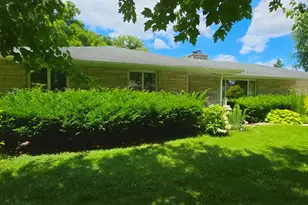 111 Olympia St, Joliet, IL 60435 - Photo 2
