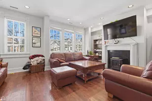 1337 W Barry Ave, Chicago, IL 60657 - Photo 14