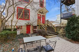 1337 W Barry Ave, Chicago, IL 60657 - Photo 40