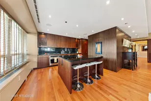 800 N Michigan Ave, Chicago, IL 60611 - Photo 10