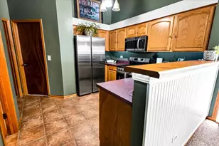 1502 Red Top Ln, Minooka, IL 60447 - Photo 10