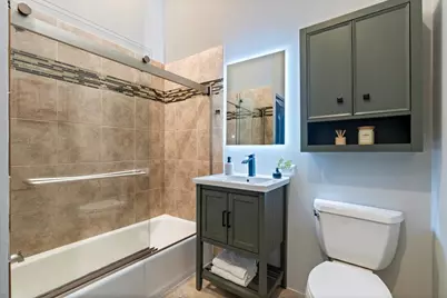 1448 N Orleans Street #2E, Chicago, IL 60610 - Photo 20