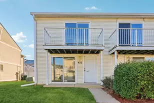 452 Meadow Green Ln, Round Lake Beach, IL 60073 - Photo 1