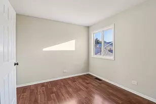 452 Meadow Green Ln, Round Lake Beach, IL 60073 - Photo 18