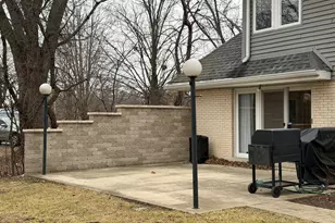 75 Ela Rd, Inverness, IL 60067 - Photo 6