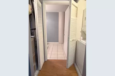 1525 S Sangamon Street #414, Chicago, IL 60608 - Photo 4