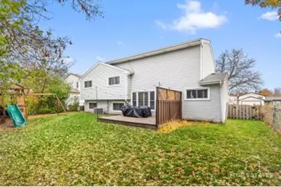 924 Thornton Lane, Buffalo Grove, IL 60089 - Photo 16