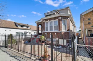 5235 S Sawyer Ave, Chicago, IL 60632 - Photo 2