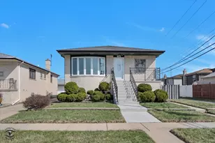 1060 Lucas St, Calumet City, IL 60409 - Photo 2