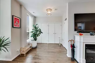 1214 W Webster Ave, Chicago, IL 60614 - Photo 4