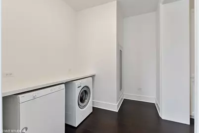 118 E Erie Street #29F, Chicago, IL 60611 - Photo 32