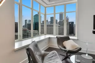 118 E Erie St, Chicago, IL 60611 - Photo 26