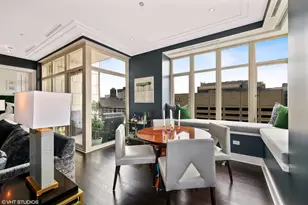 118 E Erie St, Chicago, IL 60611 - Photo 4