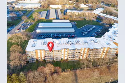 2900 Maple Avenue #19E, Downers Grove, IL 60515 - Photo 2