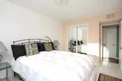 2900 Maple Avenue #19E, Downers Grove, IL 60515 - Photo 18