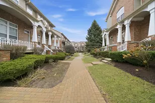 1160 Longwood Dr, Lisle, IL 60532 - Photo 2