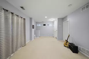 1160 Longwood Dr, Lisle, IL 60532 - Photo 12