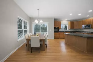 1160 Longwood Dr, Lisle, IL 60532 - Photo 4