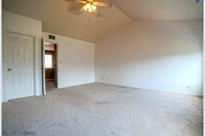 1850 Wisteria Drive, Aurora, IL 60503 - Photo 14