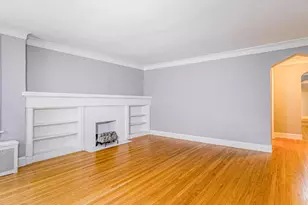 8227 S Maryland Ave, Chicago, IL 60619 - Photo 6