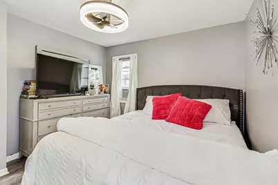 318 Marquette Street, Park Forest, IL 60466 - Photo 10